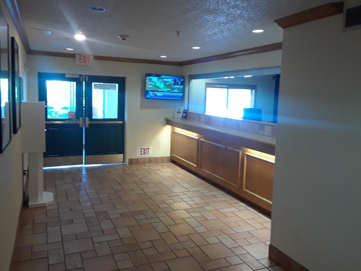 Intown Suites Houston Intercontinental Dış mekan fotoğraf