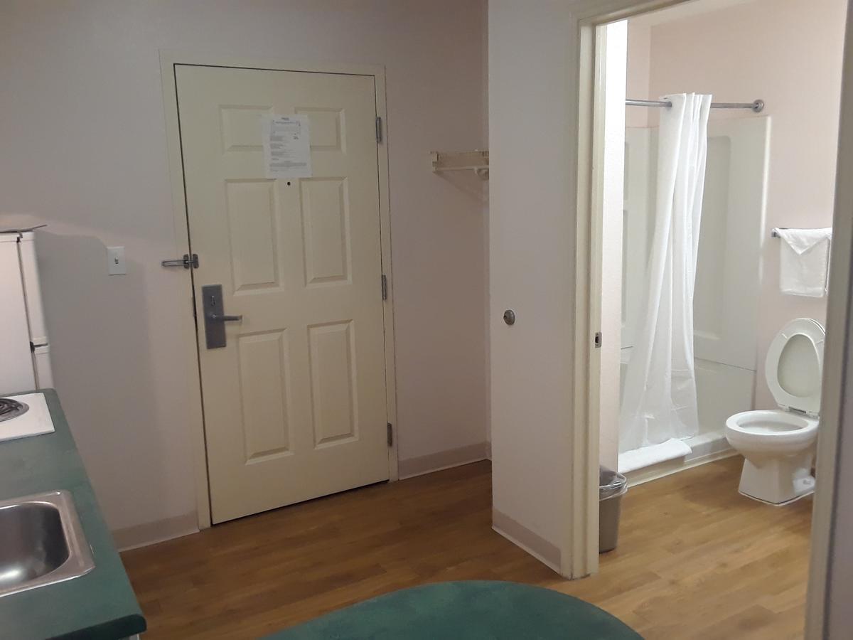 Intown Suites Houston Intercontinental Dış mekan fotoğraf