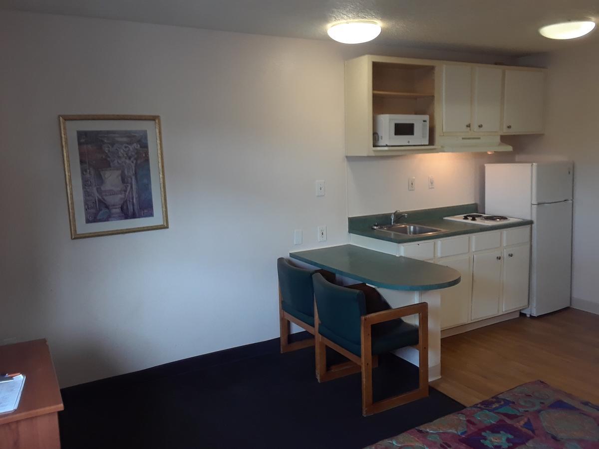 Intown Suites Houston Intercontinental Dış mekan fotoğraf